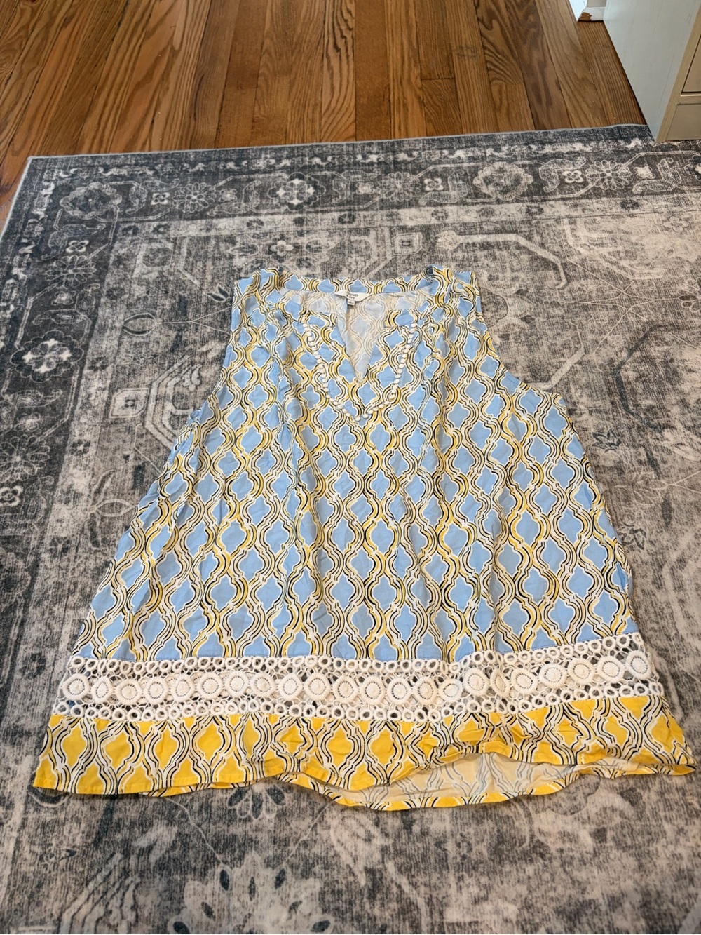 crown & ivy Blue and Yellow Geometric Crochet-Hem Tank